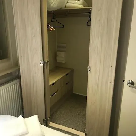 2 Bedroom Caravan. Newquay. Cornwall. Newquay  Exterior photo